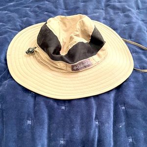 Men’s Columbia bucket hat